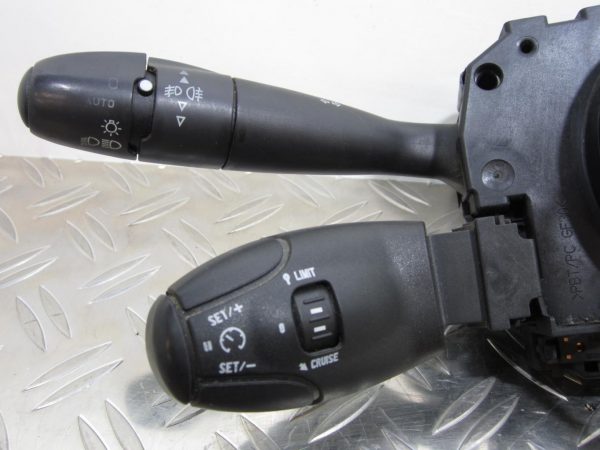 Com (Bloc Contacteur Tournant+Commodo Essuie Glace+Commodo Phare) Peugeot 308 1 SW – 96659954XT / 12276608