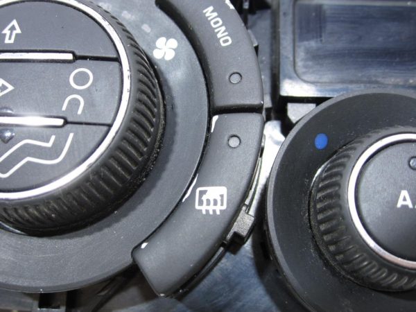 Commande chauffage PEUGEOT 308 1 SW – 96718462XT / 96718462XT00