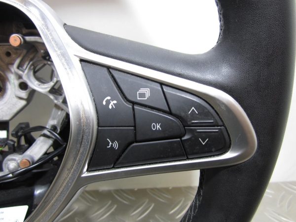Volant RENAULT CLIO 5 – 484002607R / 34268102B