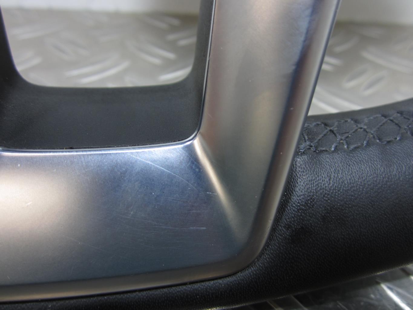 Volant RENAULT CLIO 5 – 484002607R / 34268102B