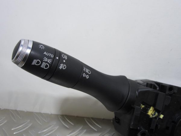 Com (Bloc Contacteur Tournant+Commodo Essuie Glace+Commodo Phare) RENAULT CLIO 5 – 255670428R