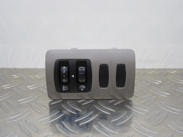 Commande de reglage hauteur de phare + Commande de reglage eclairage tableau de bord RENAULT CLIO 3 – 8200407756 / 8200407757 / 880200010112