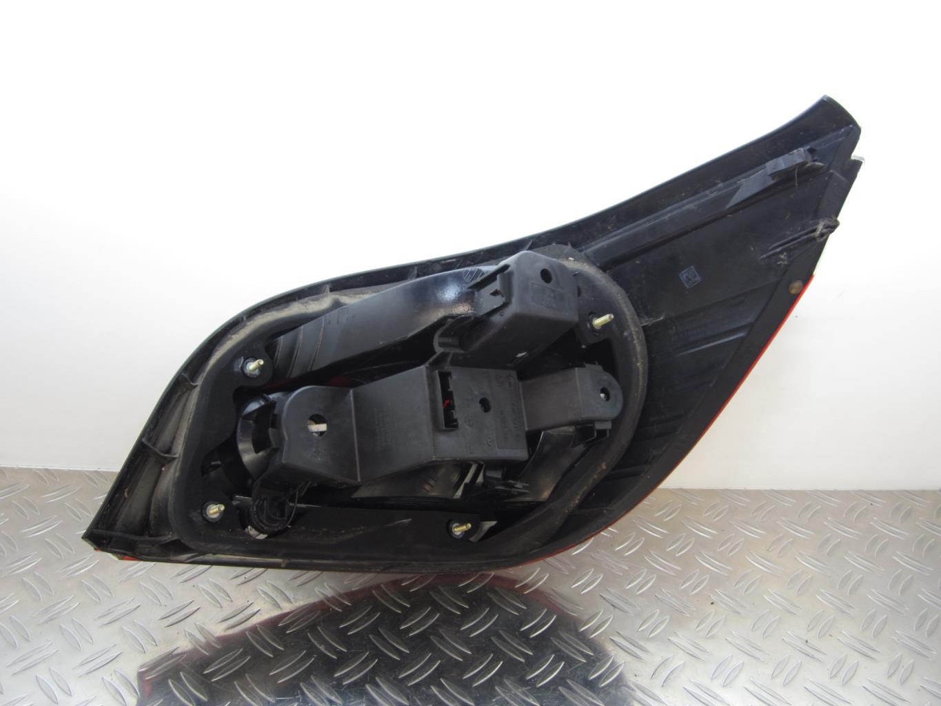 Feu arriere principal gauche (feux) BMW SERIE 5 E60 – 6923305 / 6910767