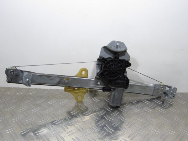 Mecanisme de leve vitre electrique avant droit RENAULT CLIO 4 – 807205569 / 807205569R