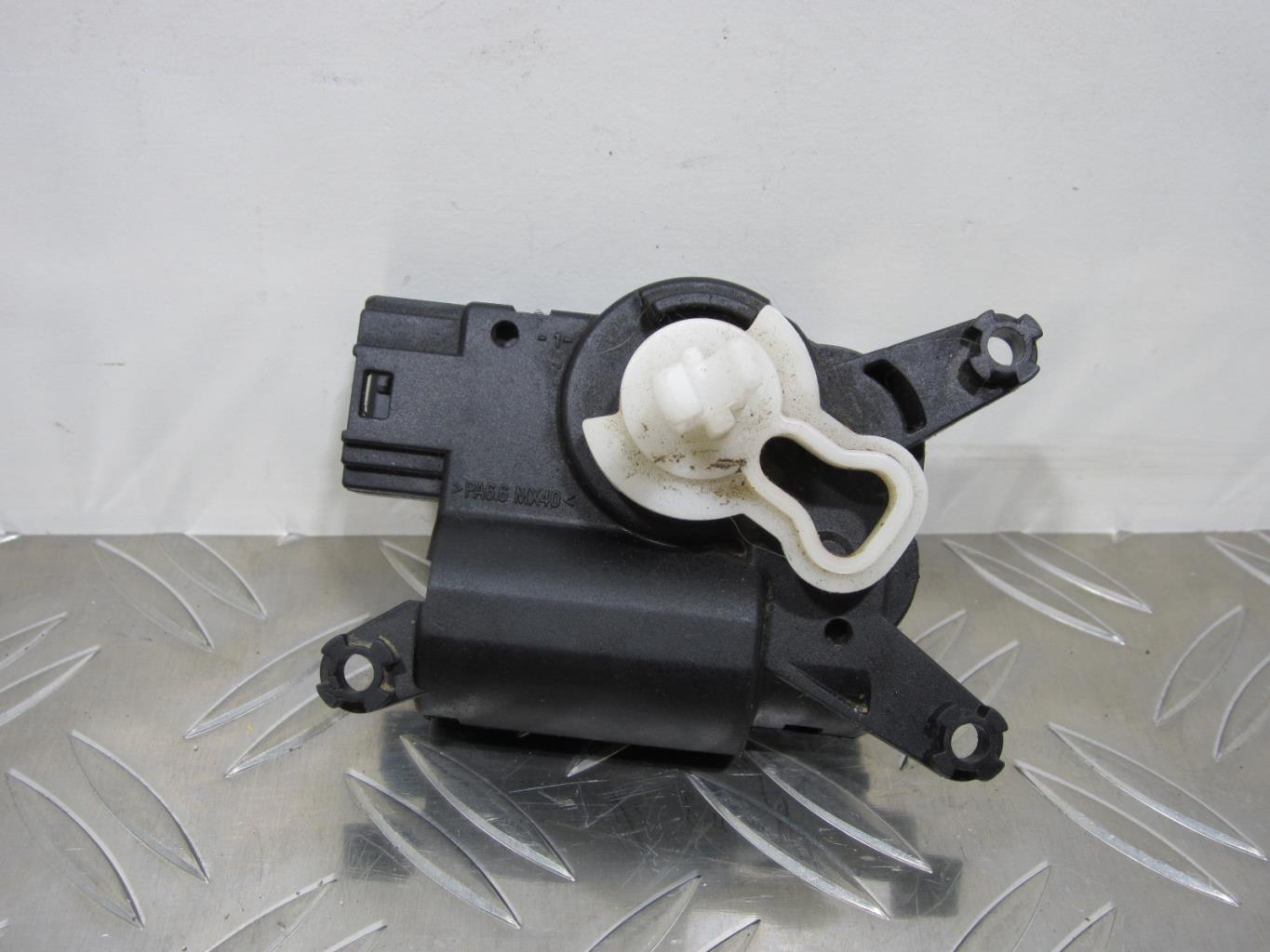 Moteur / actionneur de volet de climatisation RENAULT MASTER 3 – A21101800 / 3093848