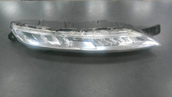 Feu diurne avant droit CITROEN C4 GRAND SPACETOURER – 9676036480