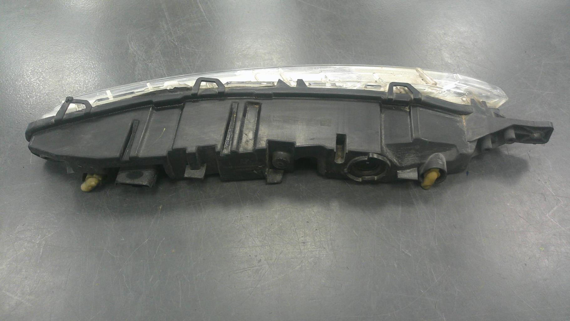 Feu diurne avant gauche CITROEN C4 GRAND SPACETOURER – 9676036580