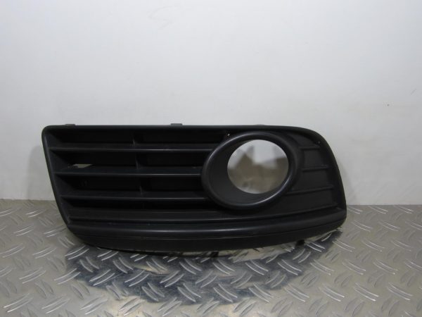 Grille de pare choc VOLKSWAGEN GOLF 5 – 1K0853666R