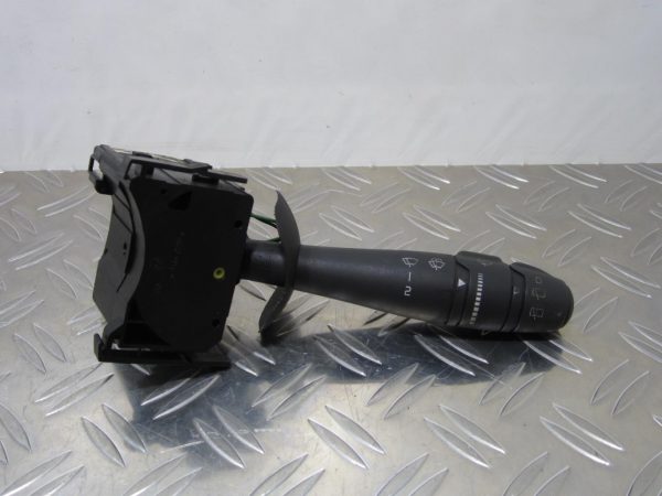 Commodo d’essuie glaces RENAULT LAGUNA 2 – 8200012245