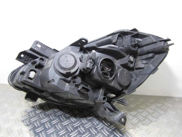 Optique avant principal droit (feux)(phare) RENAULT CLIO 3 PHASE 2 – 8200892495