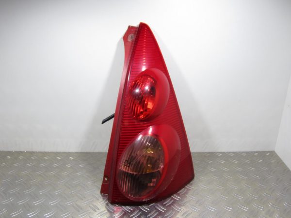 Feu arriere principal droit (feux) PEUGEOT 107 – 815500H040