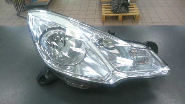Optique avant principal droit (feux)(phare) CITROEN C3 2 – 9673814380