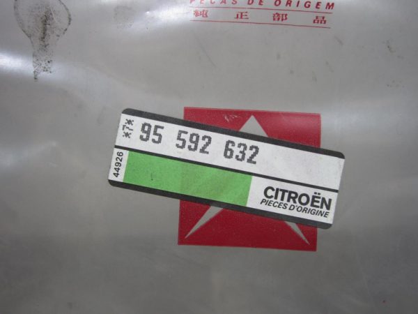 Joint de vitre latérale CITROEN C15 – 95592632