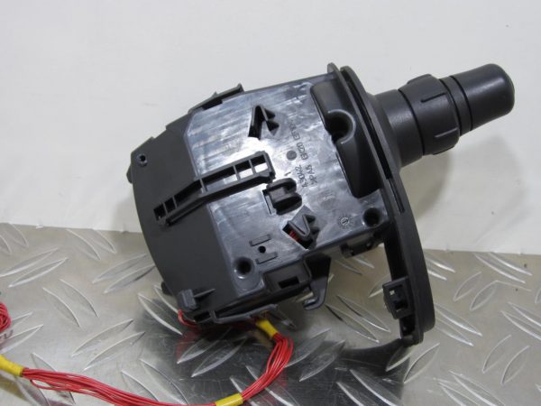 Commodo phare RENAULT CLIO 3 – 7701057090 / 88102003 / 88102003241 / 3168110906