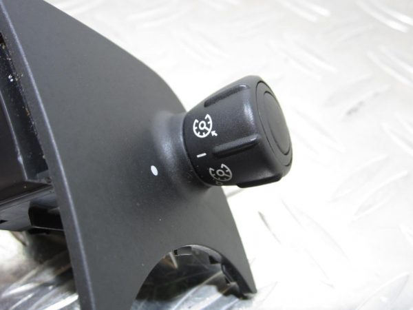 Commande regulateur vitesse RENAULT SCENIC 2 – 8200206738 / 61890007