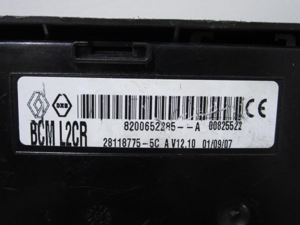 Boitier BCM RENAULT CLIO 3 – 8200652285 / 8200383473