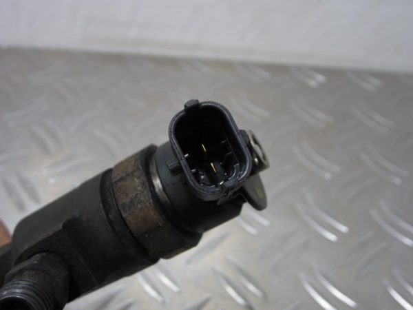 Injecteurs PEUGEOT 206 1.4 HDI – 0445110252