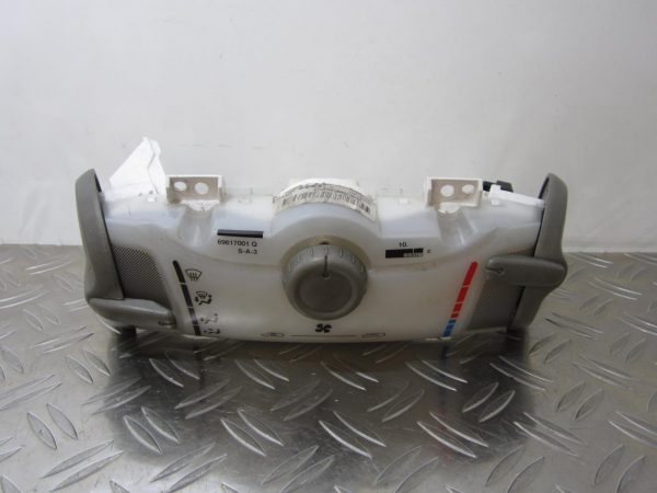 Commande chauffage PEUGEOT 107 – P69610001 / 69610001 / 69617001Q