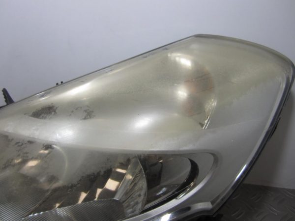 Optique avant principal gauche (feux)(phare) RENAULT CLIO 3 PHASE 2 – 8200892493