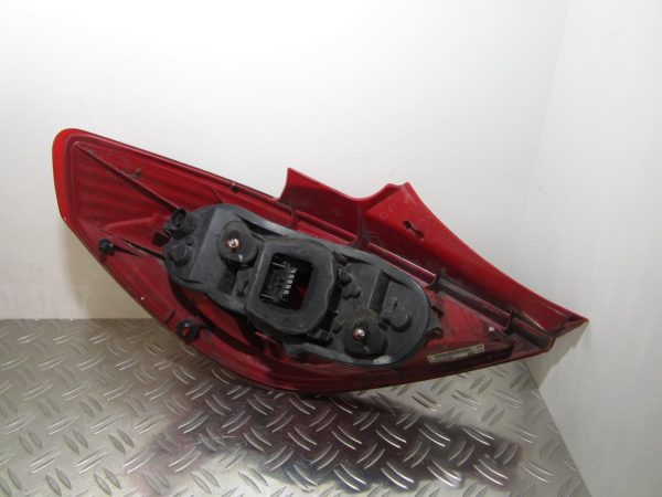 Feu arriere principal droit (feux) OPEL CORSA D 3 PORTES – 89037822 / 13186351 / 89038961A