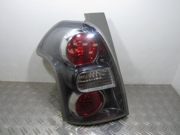 Feu arriere principal gauche (feux) TOYOTA COROLLA VERSO 2 PHASE 2 – 815600F080 / 13125FA