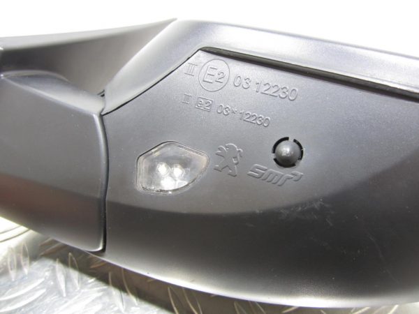 Retroviseur droit PEUGEOT 308 2 PHASE 1 – 98088642XT