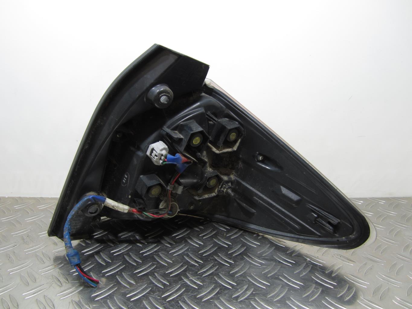 Feu arriere principal gauche (feux) TOYOTA VERSO-S PHASE 2