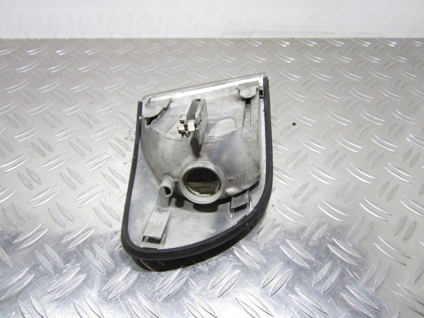 Repetiteur clignotant avant gauche (Feux) AUDI A6 1 – 145841