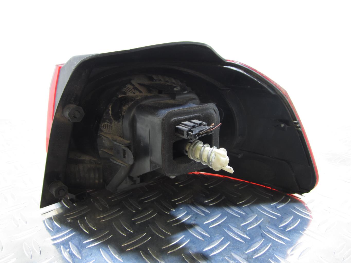 Feu arriere principal gauche (feux) VOLKSWGAGEN GOLF 6 – 5K0945095E