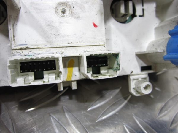 Commande chauffage RENAULT CLIO 4 PHASE 1 – 272705324R / T1019676Z