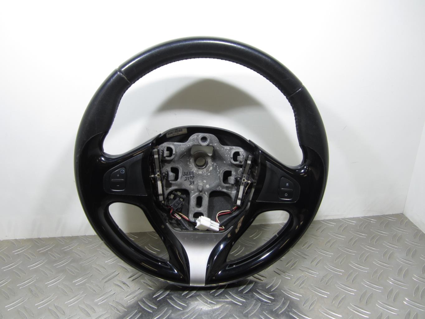Volant RENAULT CLIO 4 PHASE 1 – 484001738R