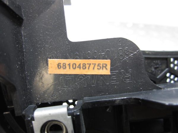 Facade autoradio RENAULT CLIO 4 PHASE 1 – 681048775R