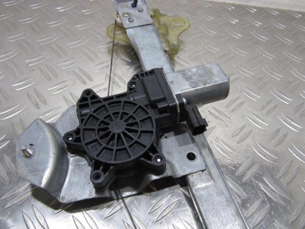 Mecanisme de leve vitre electrique avant droit RENAULT CLIO 4 PHASE 1 – 807205569R / 9030319C / 128001471B