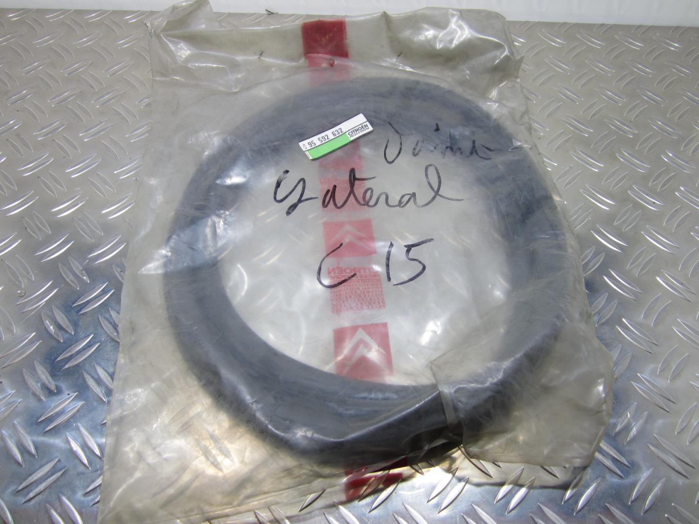 Joint latéral CITROEN C15 – 95592632