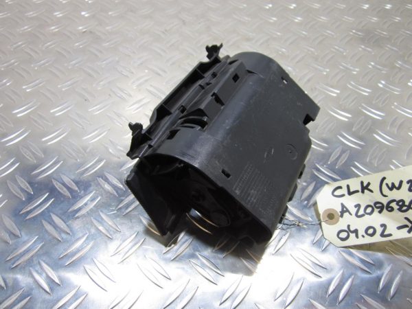 Cendrier MERCEDES CLASSE CLK 209 COUPE – A2096800550