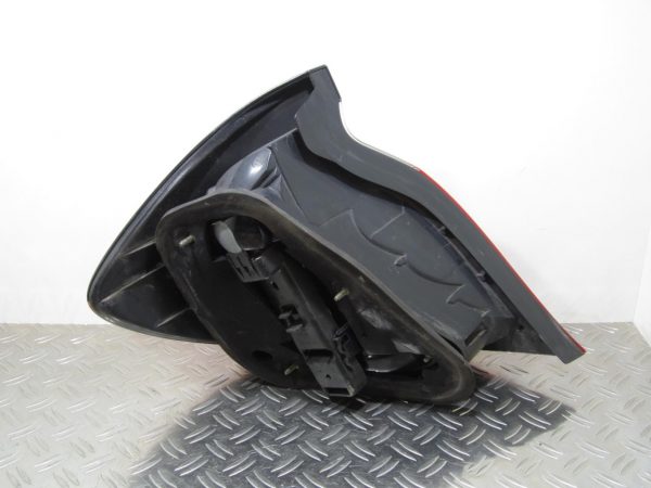 Feu arriere principal droit (feux) MERCEDES CLASSE C W203 COUPE SPORT PHASE 1 – 2038200664