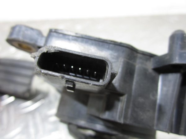 Potentiometre de pedale de gaz d’accelerateur RENAULT MEGANE 2 PHASE 1 – 8200153270
