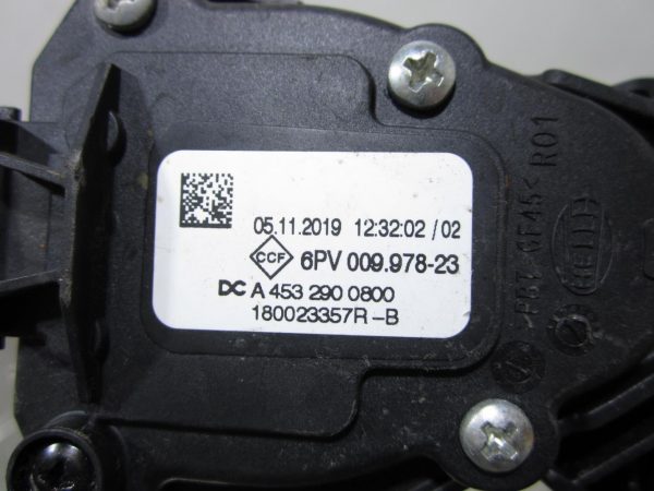 Potentiometre de pedale de gaz d’accelerateur RENAULT TWINGO 3 PHASE 2 – 180023357R / A4532900800 / 6PV00997823