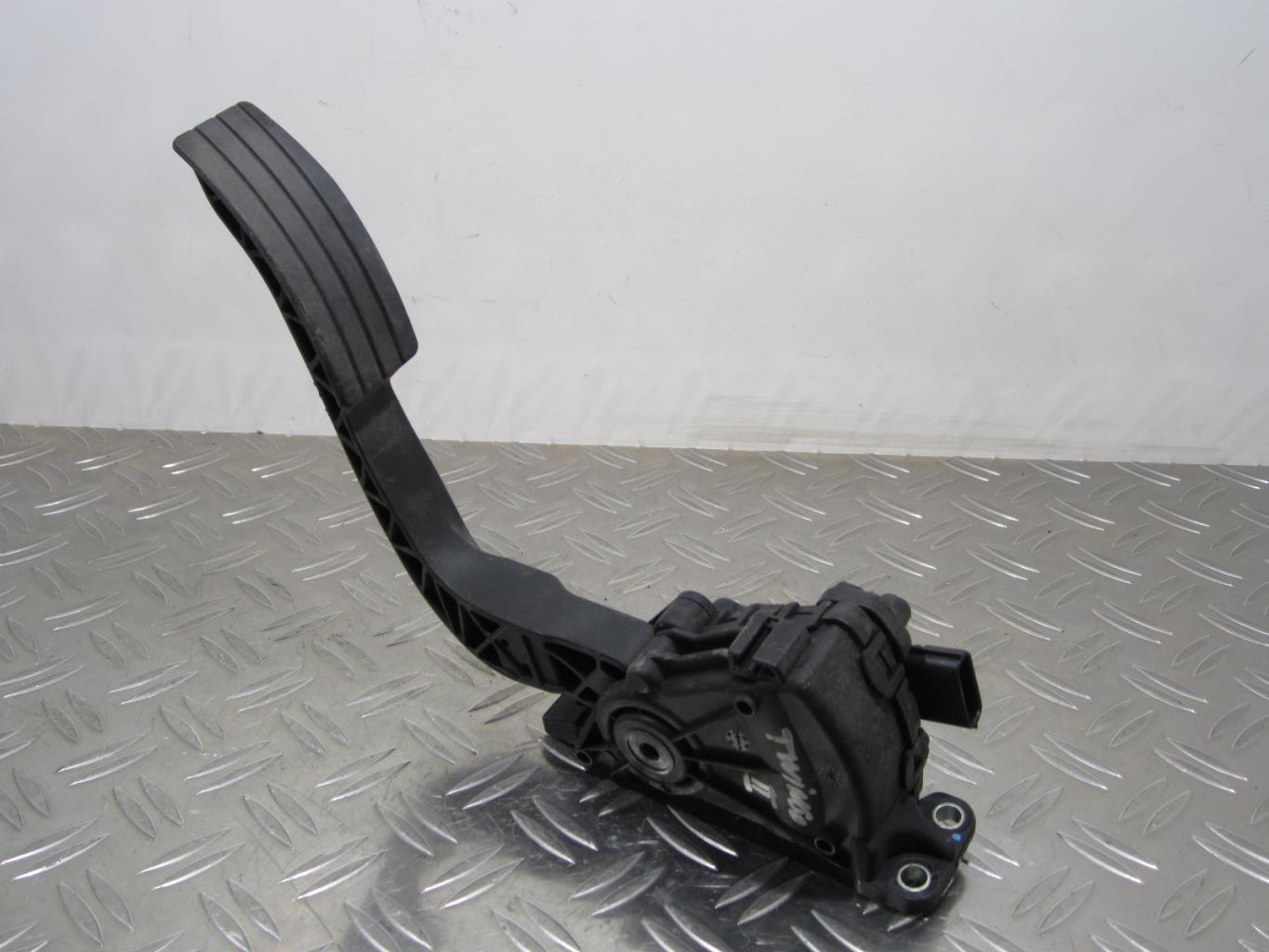 Potentiometre de pedale de gaz d’accelerateur RENAULT TWINGO 2 PHASE 1 – 8200426241 / 8200426241D / 6PV00908504