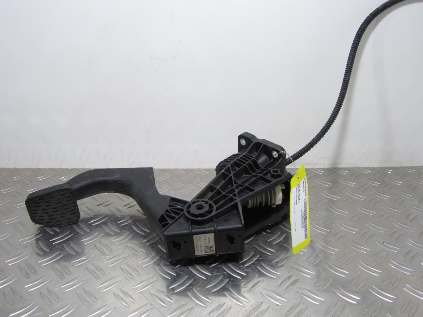 Pedalier d’embrayage MERCEDES VITO W447 PHASE 1 – A4472901100