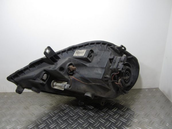 Optique avant principal droit (feux)(phare) RENAULT TRAFIC 2 PHASE 2 – 8200701356