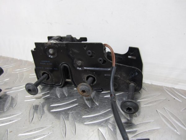 Serrure de capot AUDI A5 1 COUPE PHASE 1 – 8T1823746