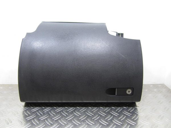 Boite a gants MERCEDES CLASSE C 204 PHASE 1 – A2046800091