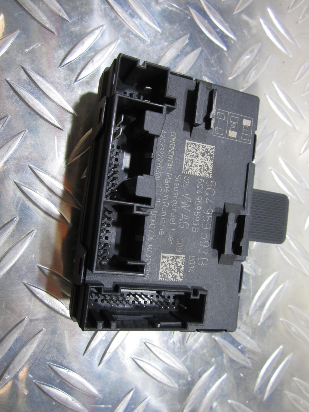 Boîtier de fermeture SEAT LEON 3 PHASE 1 – 5Q4959593B