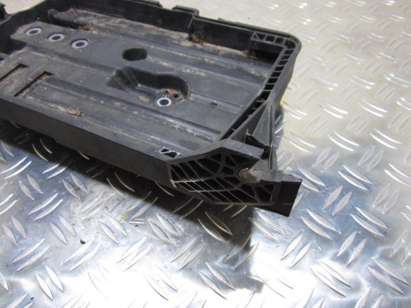 Support de batterie SEAT LEON 3 PHASE 1 – 5Q0915321