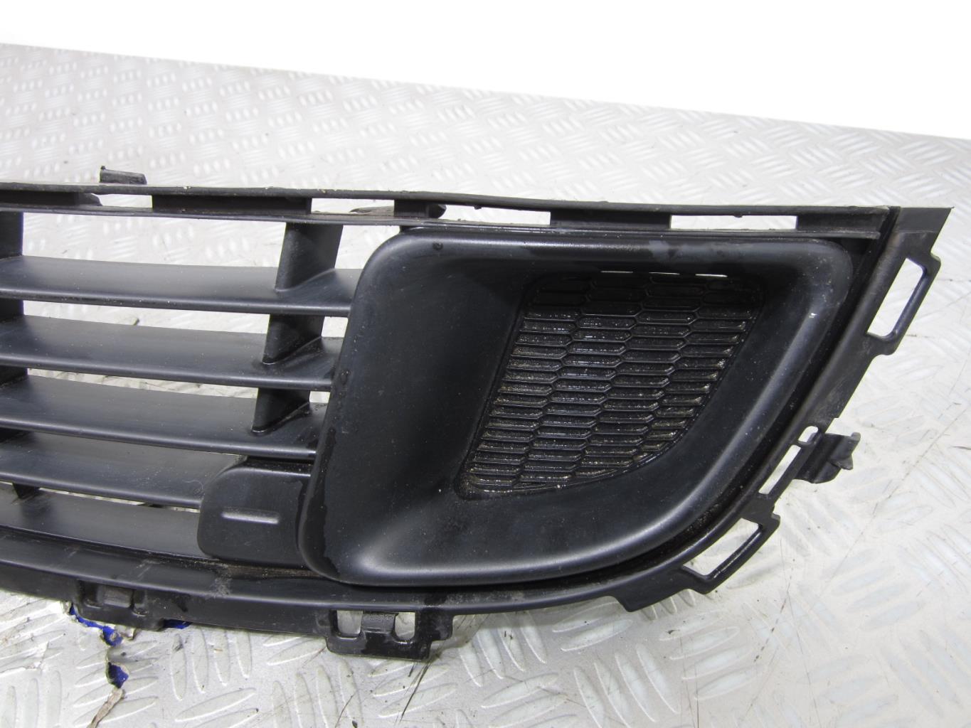 Grille de pare choc CITROEN C5 2 – 9681052677