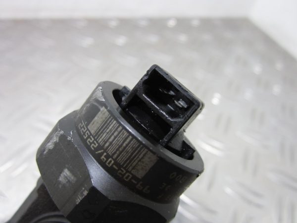 Injecteurs VOLKSWAGEN GOLF 4 1.9TDI – 038130073F / 0414720007