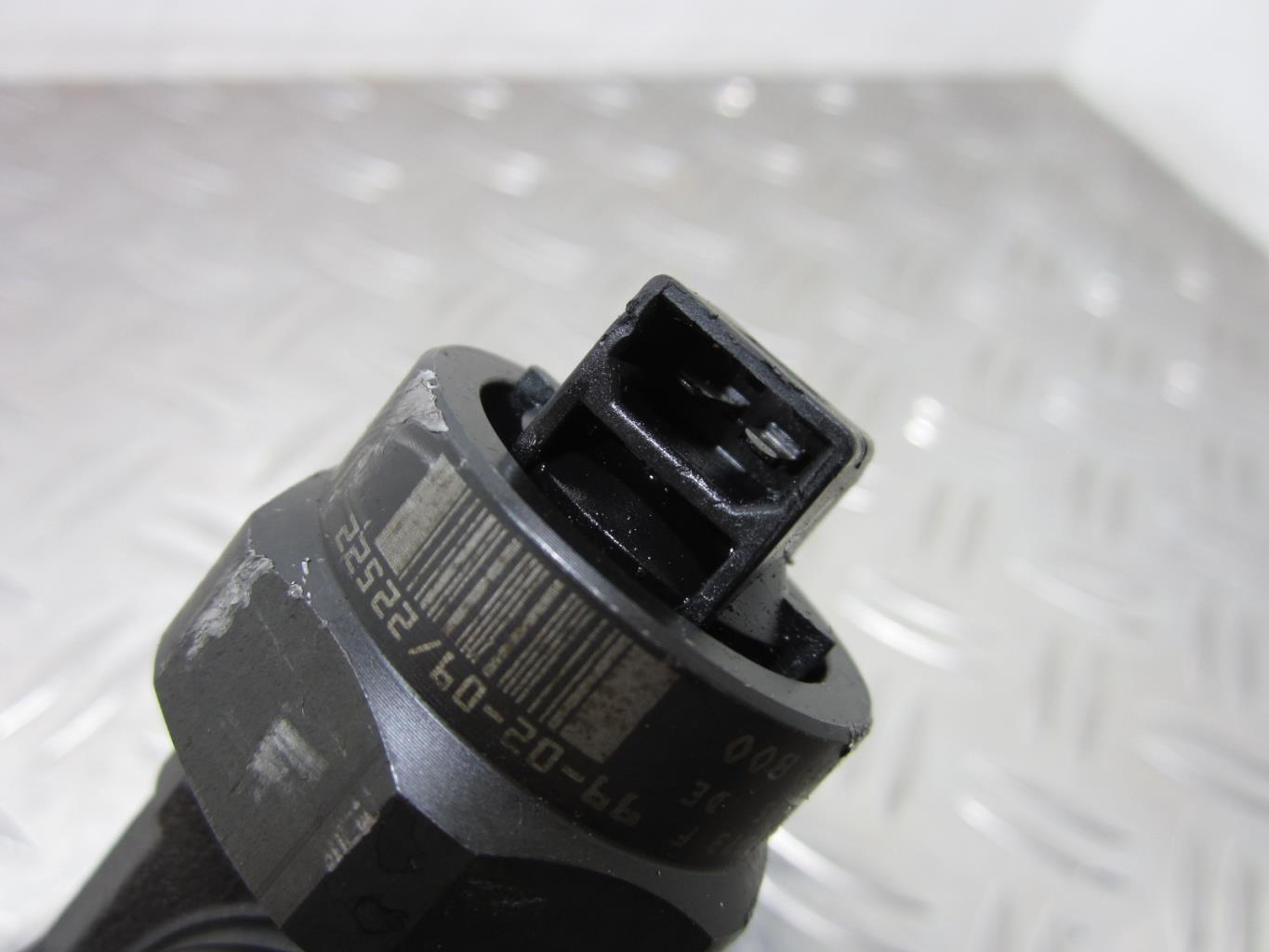 Injecteurs VOLKSWAGEN GOLF 4 1.9TDI – 038130073F / 0414720007