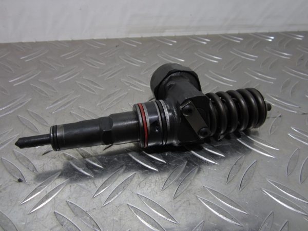 Injecteurs VOLKSWAGEN GOLF 4 1.9TDI – 038130073F / 0414720007