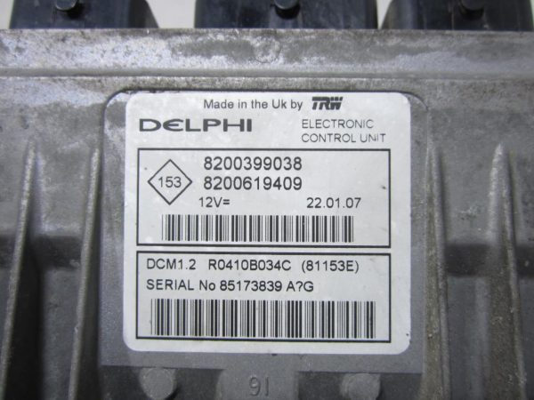 Calculateur moteur RENAULT CLIO 3 PHASE 1 – 8200399038 / 8200619409 / R0410B034C